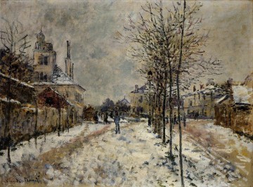 クロード・モネ Painting - アルジャントゥイユのポントワーズ大通り 雪の影響 クロード・モネ